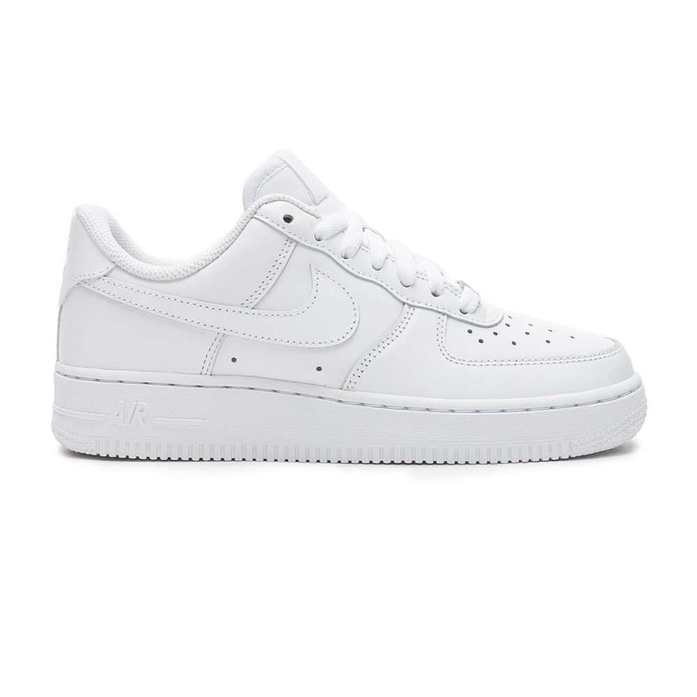 NIKE Air Force 1
Barely worn!!
Bought for: $100
Selling for: $30